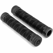 Black KINK ACE GRIPS made of soft Kraton rubber with wrapped style pattern and included barends for BMX handlebars